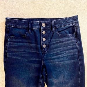 AMERICAN EAGLE Button Closure Hi Rise Jegging